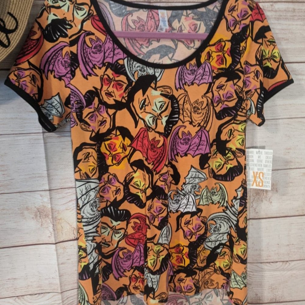 🍋LuLaRoe Classic T  HALLOWEEN